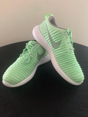 Nike Roshe Two Flyknit - Style 844929